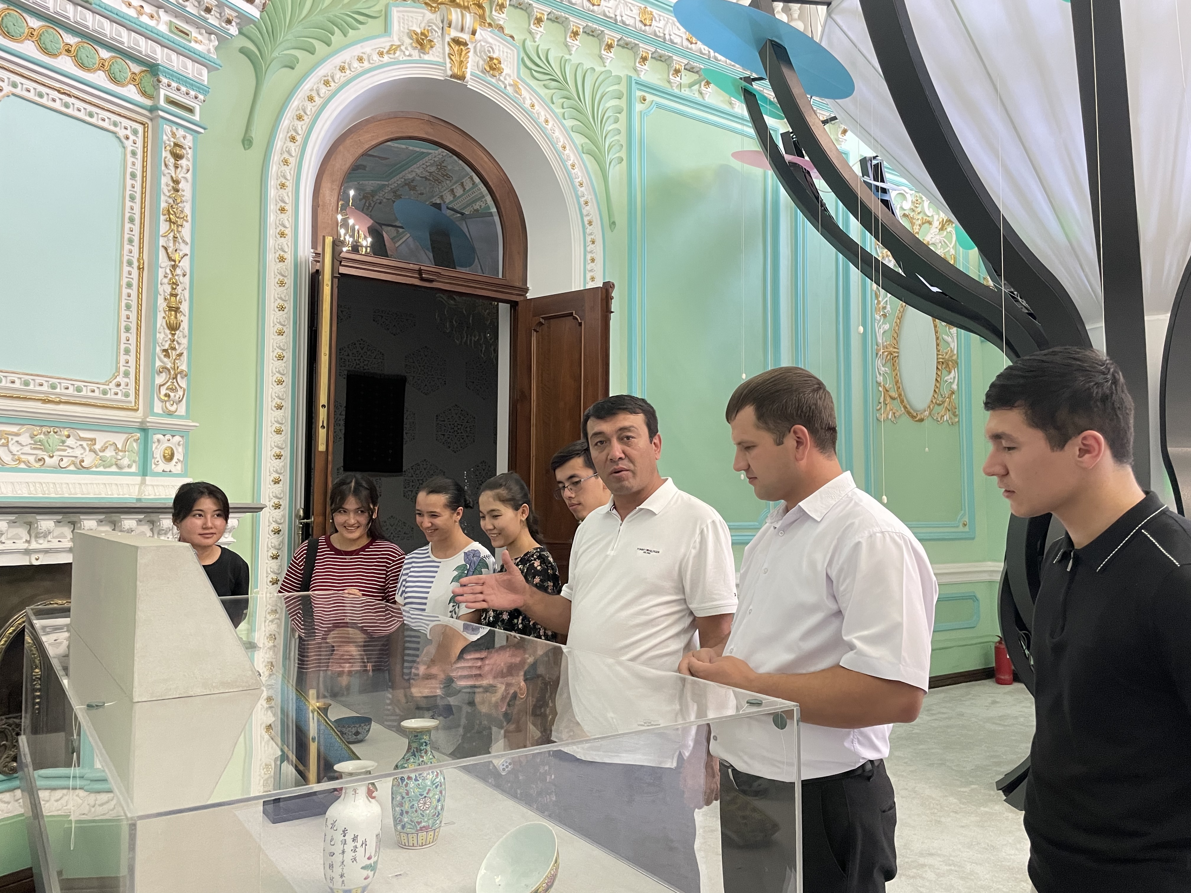 Buxgalteriya hisobi va menejment fakulteti talabalari ishtirokida muzeyga ekskursiya amalga oshirildi